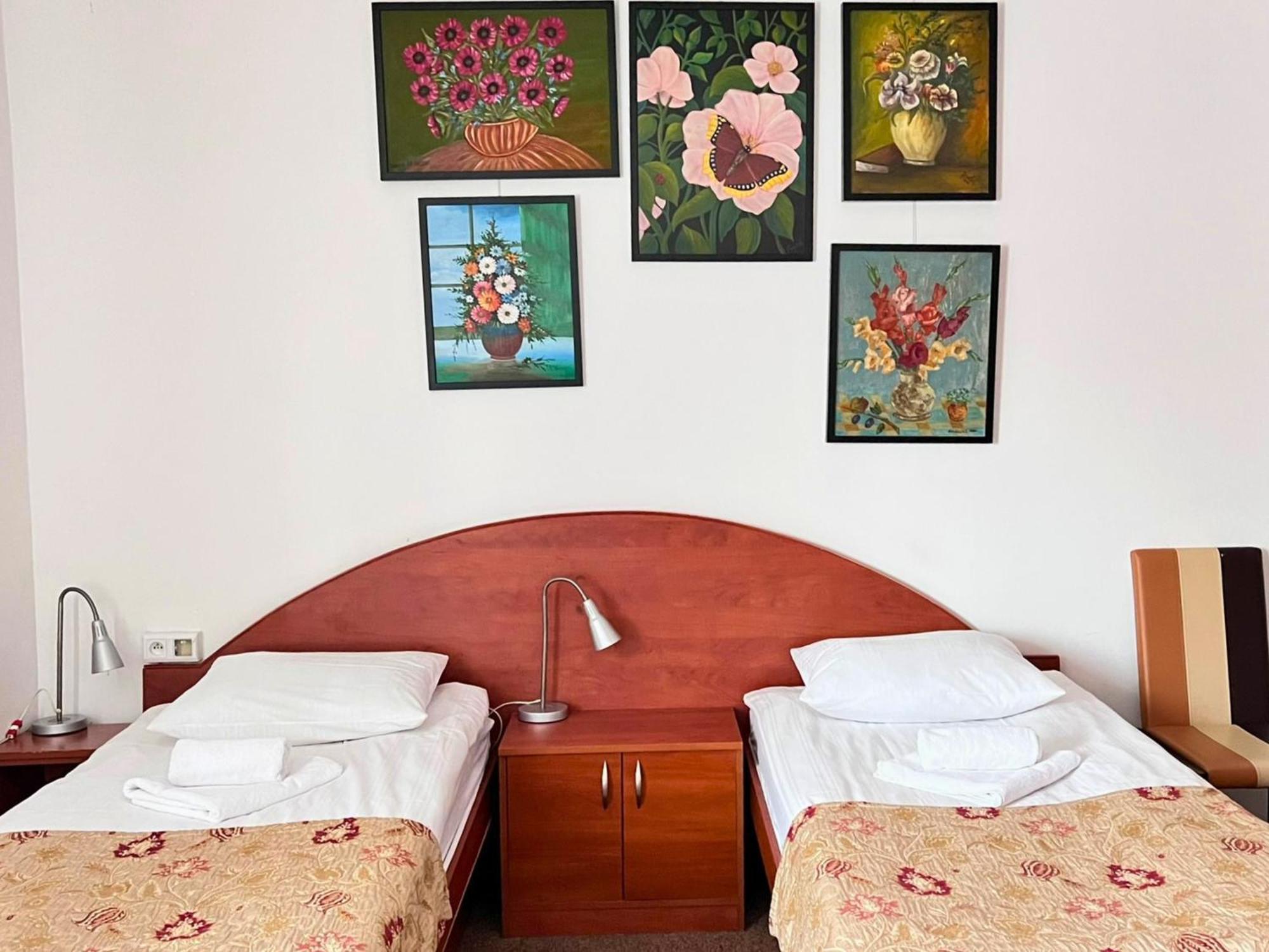 Hotel Sjesta Mikolow Dış mekan fotoğraf